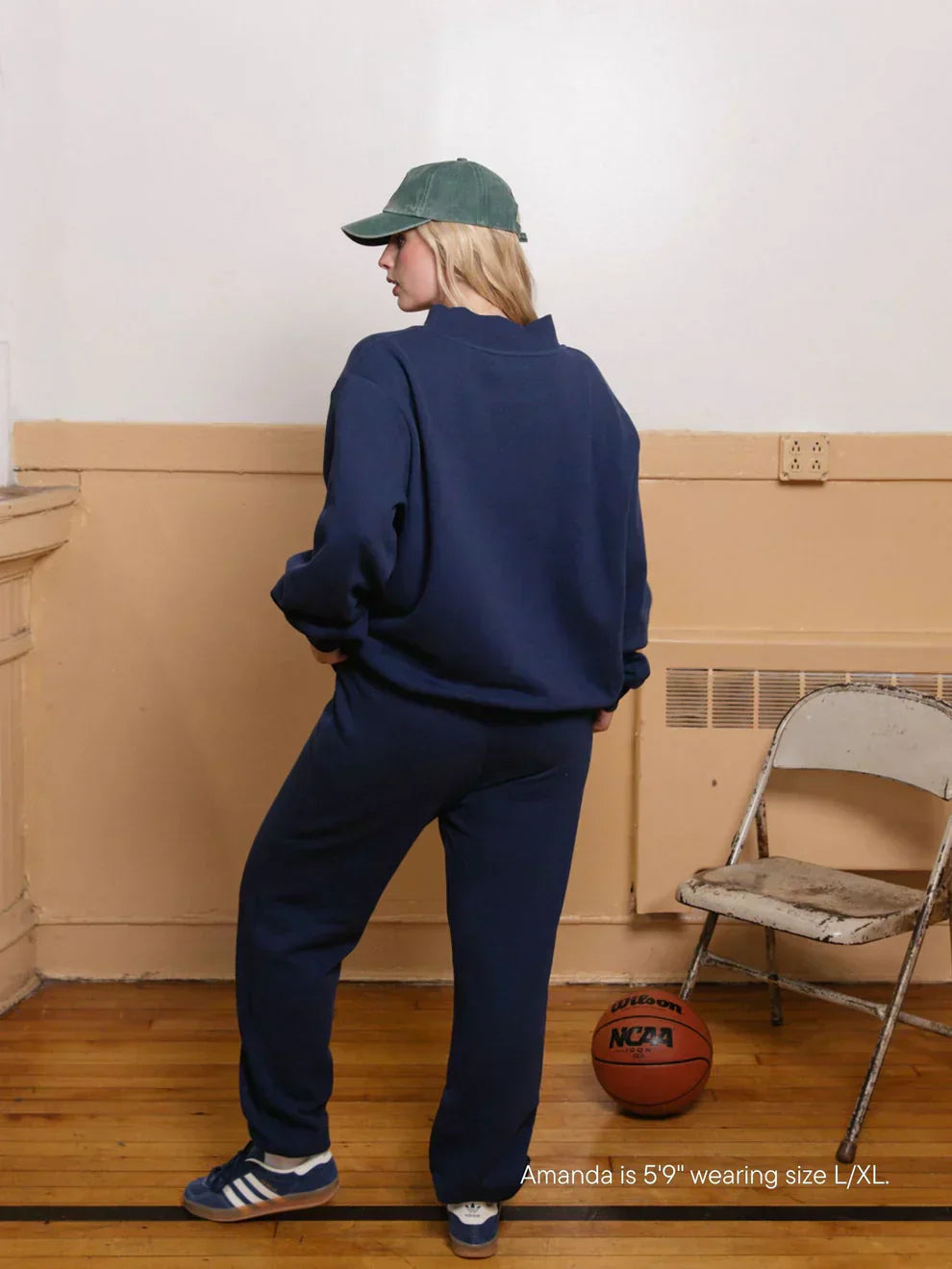 Women's Oversized Mock-Neck Sweatshirt with Arched Varsity Letter Appliqué