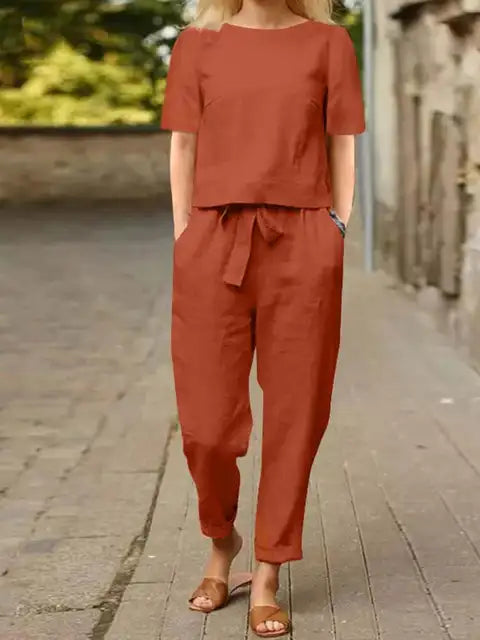 Women's Round-Neck Short-Sleeve Blouse and Tapered Trouser Two-Piece Set with Belt