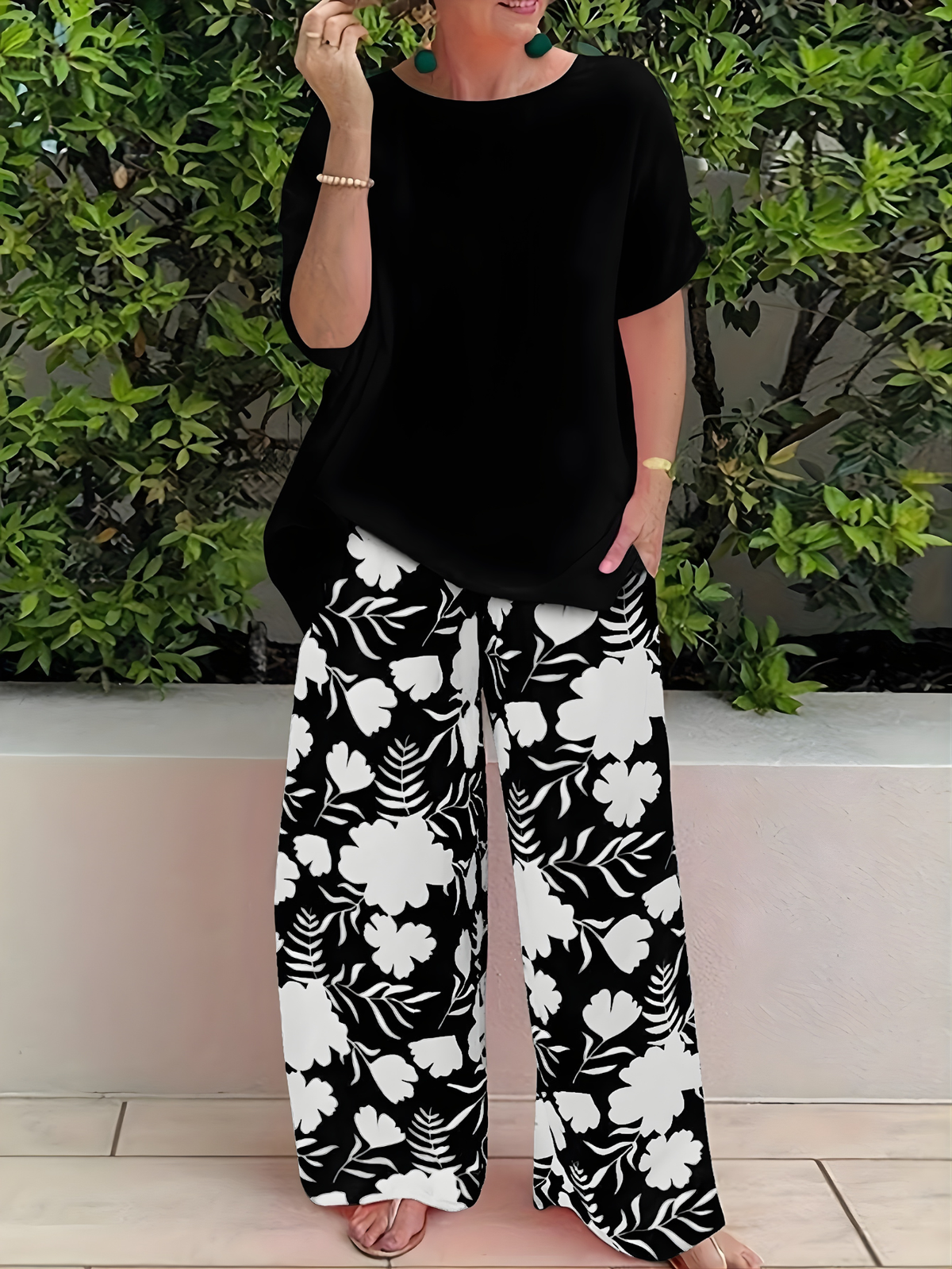 Women's Tropical Floral-Print Round-Neck Short-Sleeve Top and Wide-Leg Pant Two-Piece Set