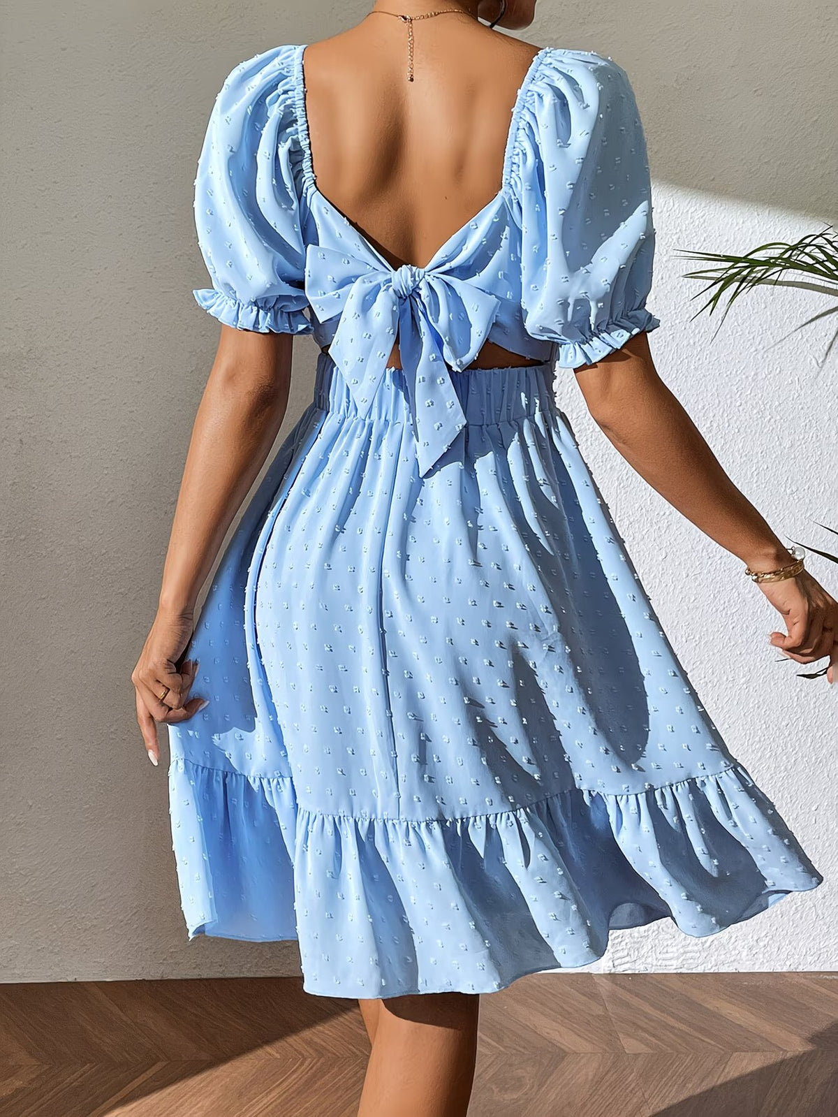 Women's Knee-Length Dress with Short Puff Sleeves